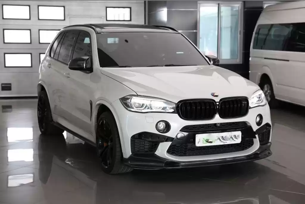 مستعملة BMW X5 للبيع في الدوحة #12945 - 1  صورة 